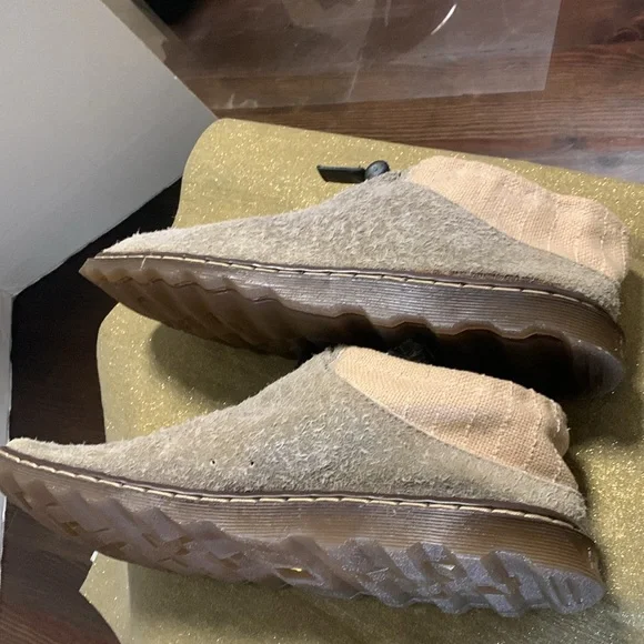RARE NWOT DR. MARTENS Erica Moccasin Suede Canvas Shoes/Slipper 11277